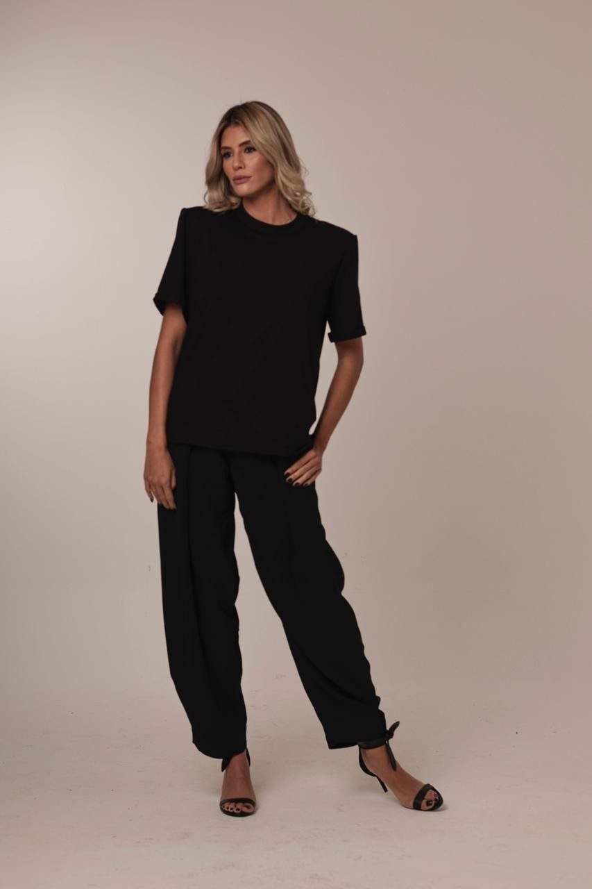 T-shirt Helena - Preto