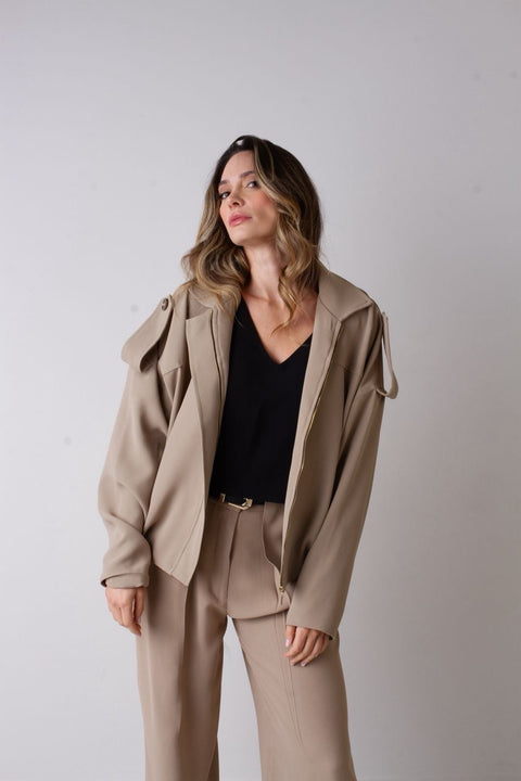 Foto do produto Jaqueta Viral Crepe Patou  - Areia
