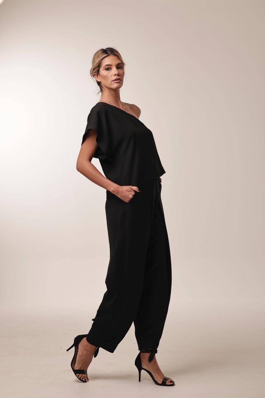 Blusa Nula Manga - Preta