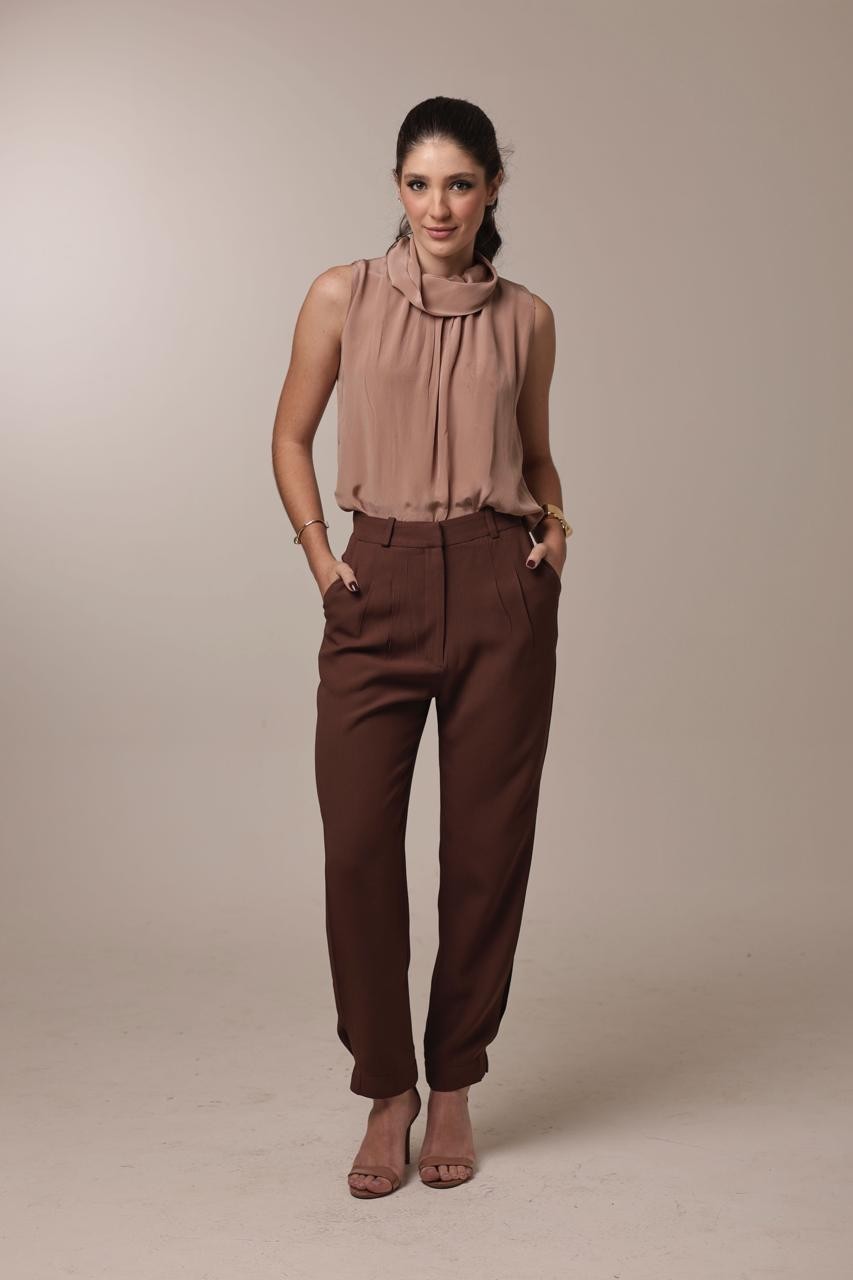 Blusa Seda - Gola Alta - Nude