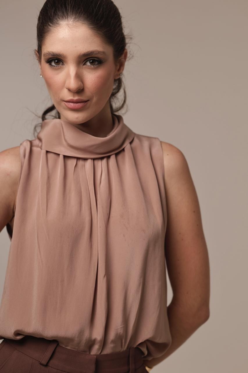 Blusa Seda - Gola Alta - Nude