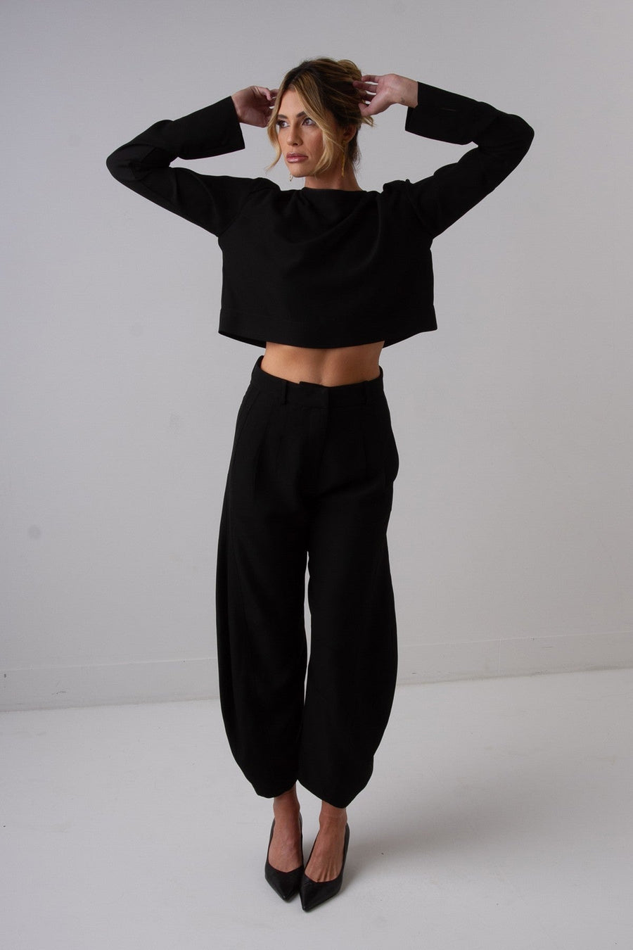 Calça Barrel Manuella - Preto